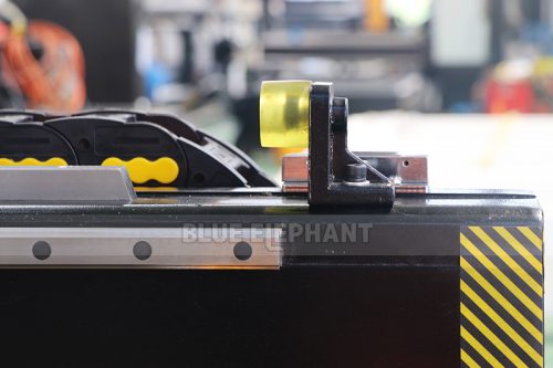 1325-High-efficiency-linear-ATC-CNC-Router-for-wood4