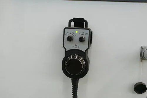 5-Axis-Router-with-Automatic-Tool-Change-4