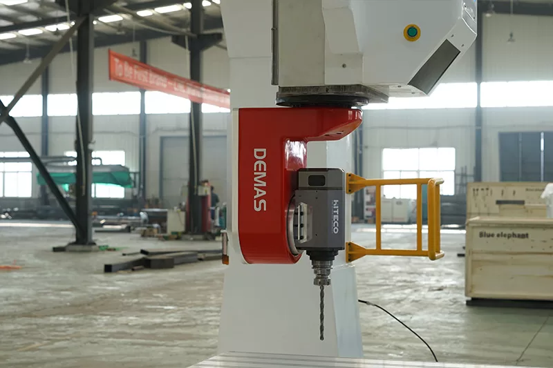 5-Axis-Router-with-Automatic-Tool-Change-6