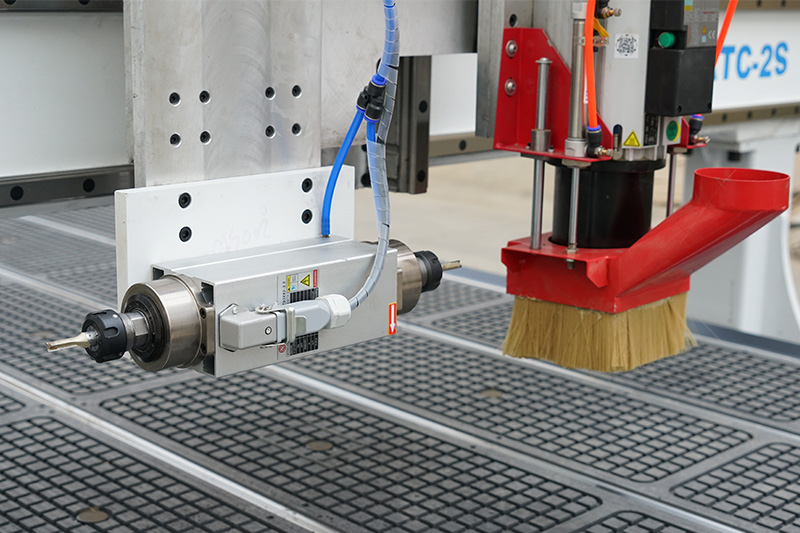 Linear-ATC-CNC-Router-with-Double-Spindles-with-drill2