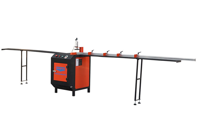 Metal strip cutting machine 1