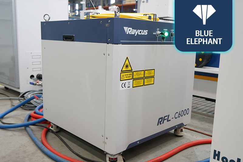 fiber laser steel cutting machine1