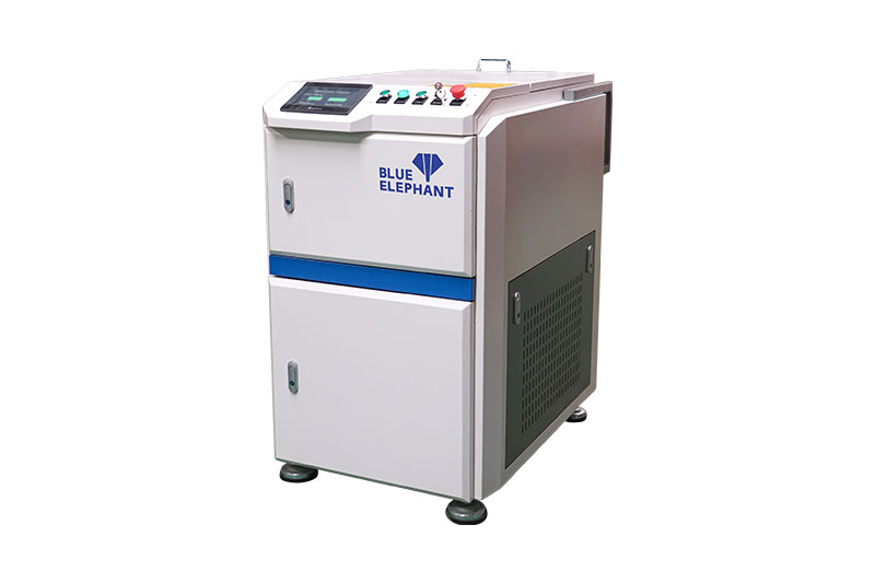 handheld-fiber-laser-cleaning-machine1