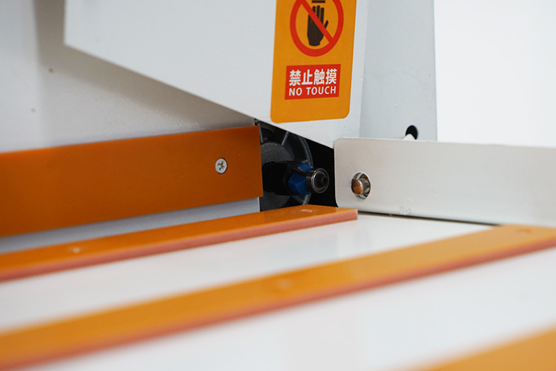 profiling corner trimming machine 1